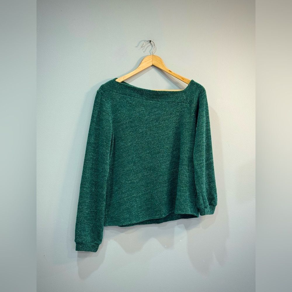 Green Kaileigh Asymmetric Sweater Size M EUC - Picture 4 of 6